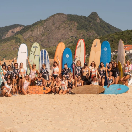 AULAS DE SURF | KAMILA MAR